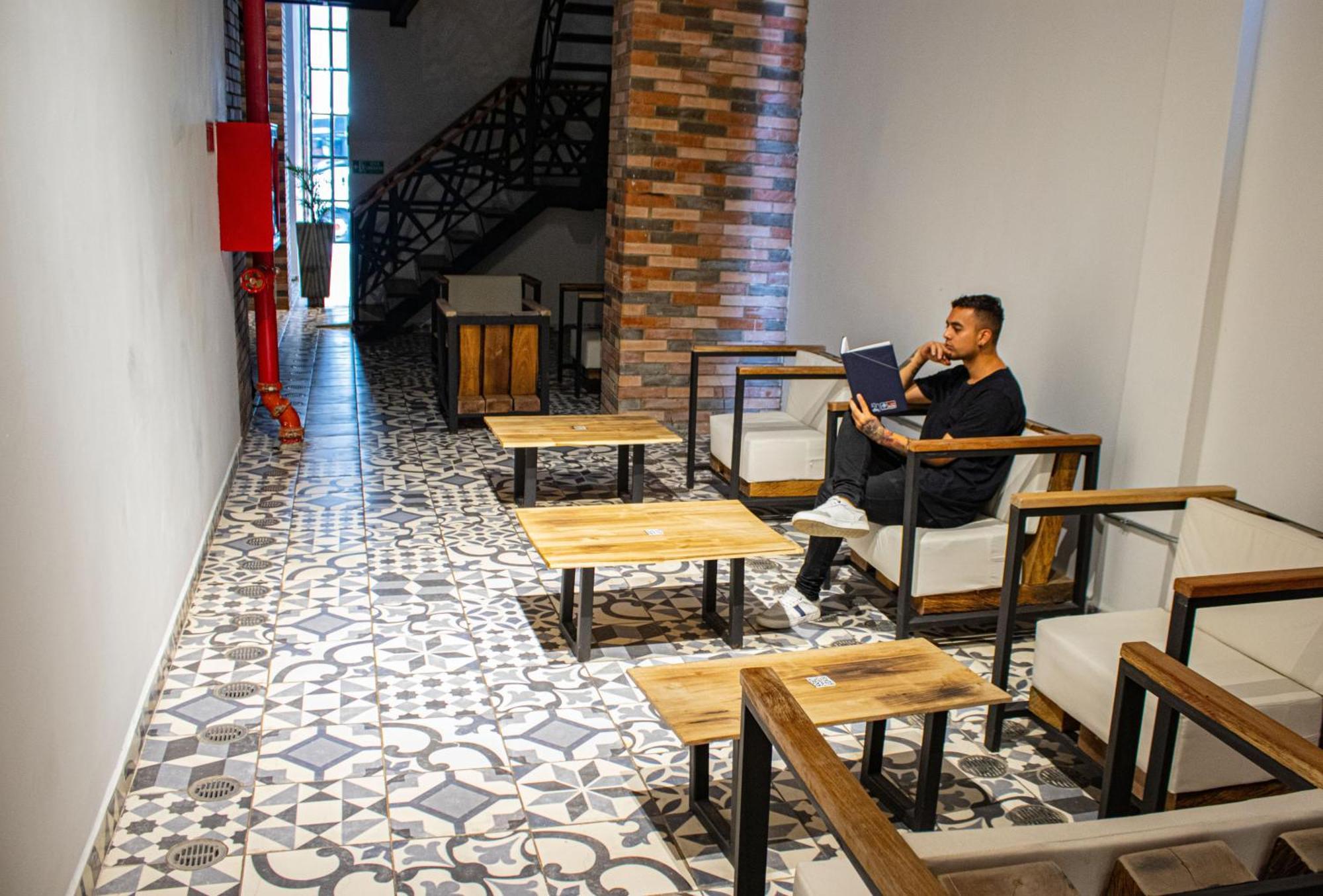 Apartahotel Medellin Luaran gambar