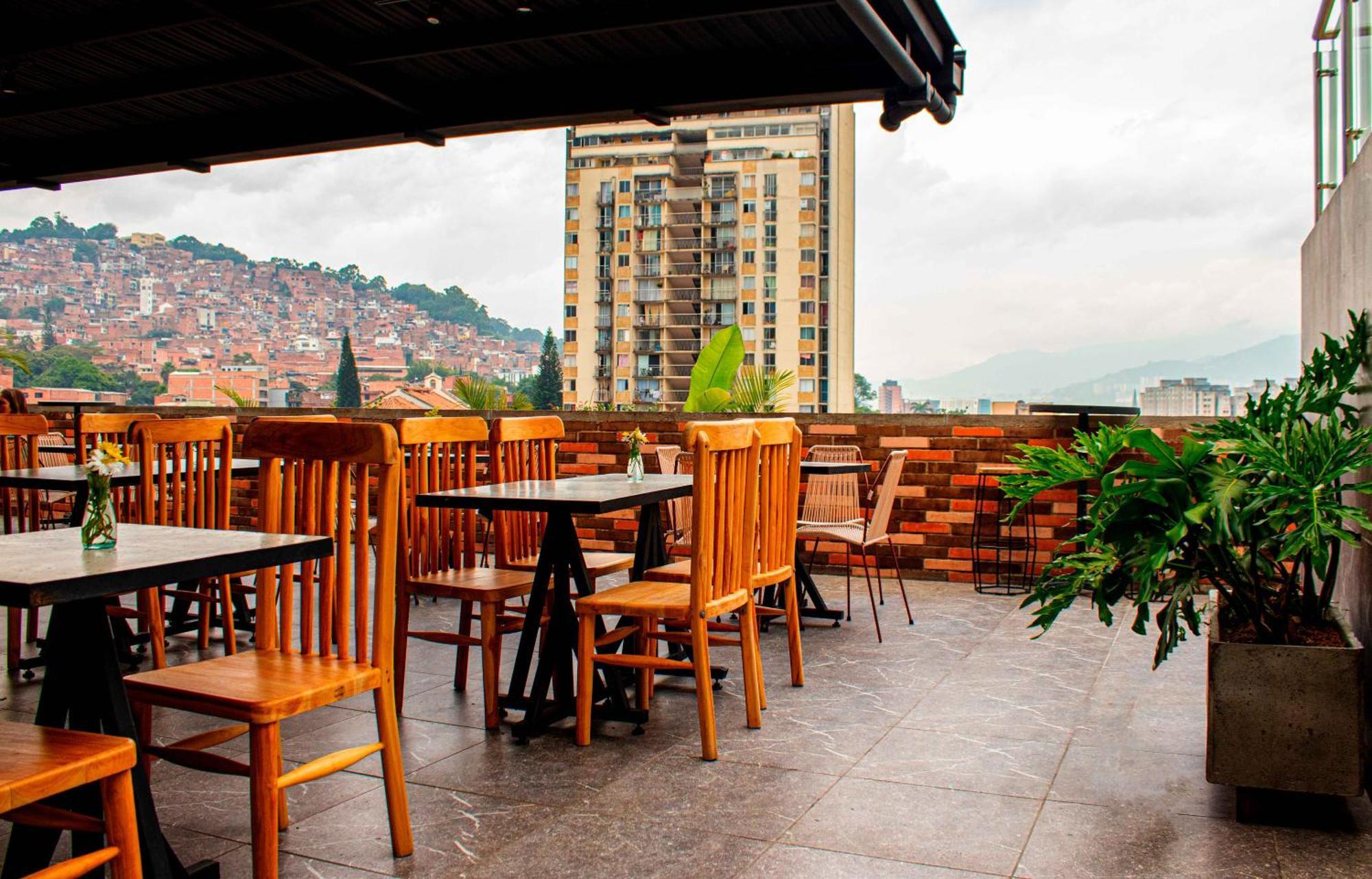 Apartahotel Medellin Luaran gambar
